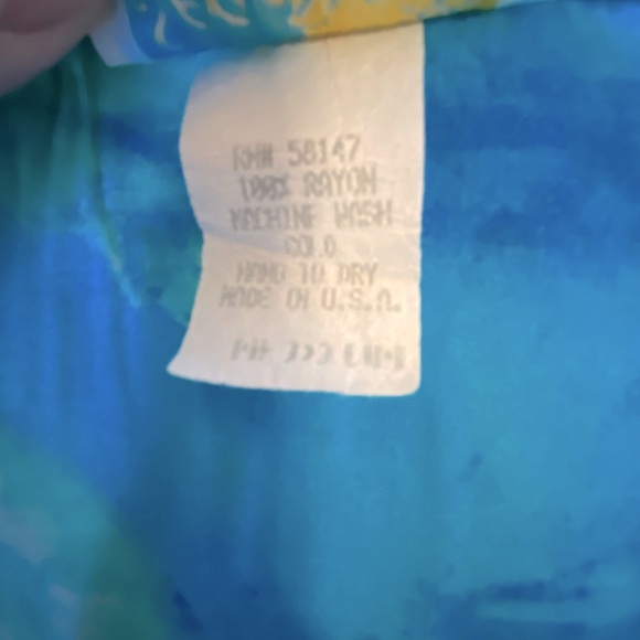 Sea Suns Short Waist Blouse with Tie Bottom - Picture 7 of 7